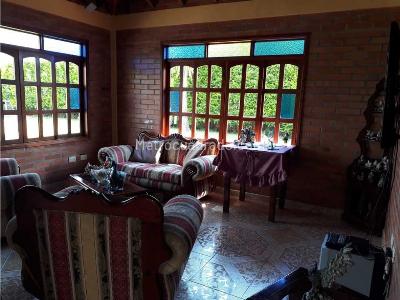 Casa de 5 alcobas en venta en Via Armenia Pereira, Pereira, 2000 m² · foto 11 de 20