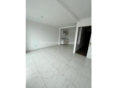 Casa de 5 alcobas en venta en Avenida Condina, Pereira, 240 m² · foto 2 de 19