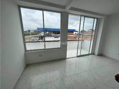 Casa de 5 alcobas en venta en Avenida Condina, Pereira, 240 m² · foto 3 de 19