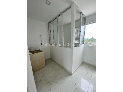 Casa de 5 alcobas en venta en Avenida Condina, Pereira, 240 m² · foto 11 de 19