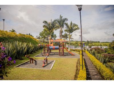 Casa de 4 alcobas en venta en Via Armenia Pereira, Pereira, 1874 m² · foto 6 de 17