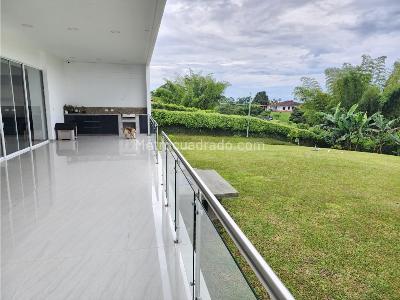 Casa de 4 alcobas en venta en Via Armenia Pereira, Pereira, 1874 m² · foto 8 de 17