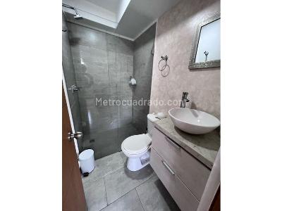 Apartamento de 2 alcobas en venta en Avenida 30 De Agosto Del Cafe, Pereira, 60 m² · foto 5 de 12