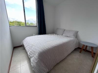 Apartamento de 2 alcobas en venta en Avenida 30 De Agosto Del Cafe, Pereira, 60 m² · foto 7 de 12