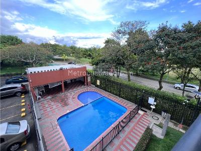 Apartamento de 2 alcobas en venta en Avenida 30 De Agosto Del Cafe, Pereira, 60 m² · foto 8 de 12