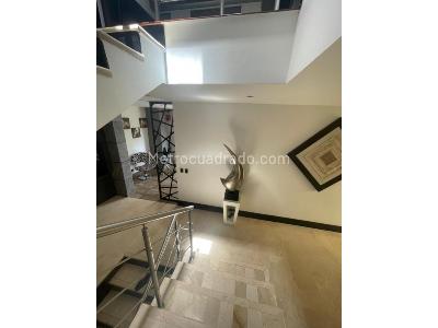 Casa de 5 alcobas en venta en Circunvalar Alamos, Pereira, 334 m² · foto 12 de 17