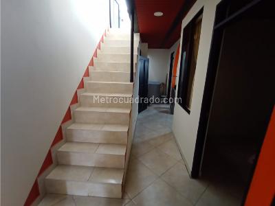 Casa de 5 alcobas en venta en Boston El Poblado, Pereira, 270 m² · foto 19 de 20