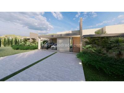 Casa de 4 alcobas en venta en Avenida Condina, Pereira · foto 2 de 13