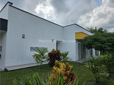 Casa de 5 alcobas en venta en Via Armenia Pereira, Pereira, 1700 m² · foto 3 de 20
