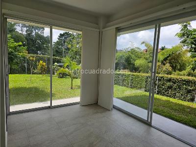 Casa de 5 alcobas en venta en Via Armenia Pereira, Pereira, 1700 m² · foto 11 de 20
