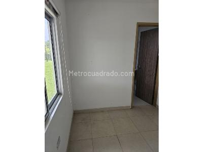 Casa de 5 alcobas en venta en Via Armenia Pereira, Pereira, 1700 m² · foto 13 de 20