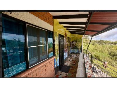 Casa de 4 alcobas en venta en Avenida Condina, Pereira · foto 16 de 20