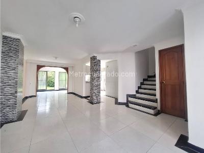 Casa en venta en Circunvalar Alamos, Pereira · foto 2 de 14