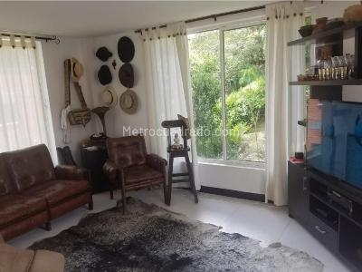 Casa de 5 alcobas en venta en Pueblito Cafetero Pereira, Pereira, 1000 m² · foto 15 de 20