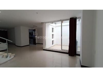 Casa de 4 alcobas en venta en Circunvalar Alamos, Pereira, 248 m² · foto 2 de 20