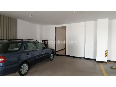 Casa de 4 alcobas en venta en Circunvalar Alamos, Pereira, 248 m² · foto 19 de 20