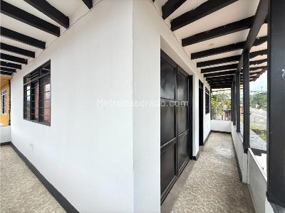 Casa de 5 alcobas en venta en Via Armenia Pereira, Pereira, 353 m² · foto 4 de 20