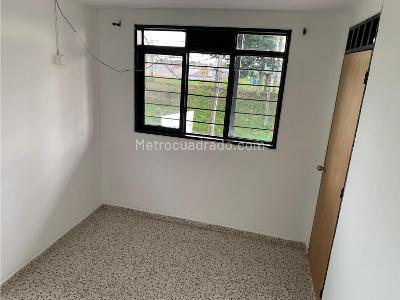 Casa de 5 alcobas en venta en Via Armenia Pereira, Pereira, 353 m² · foto 12 de 20
