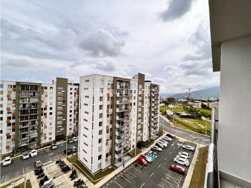 Apartamento en Arriendo, Circunvalar De Dosquebradas, Dosquebradas - Widok 2