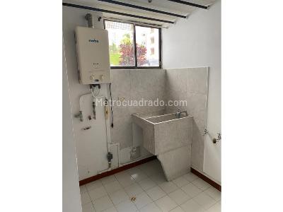 Apartamento en venta en Terminal, Pereira · foto 4 de 13