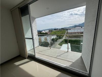 Apartamento de 3 alcobas en venta en La Villa Belmonte, Pereira, 78 m² · foto 3 de 17