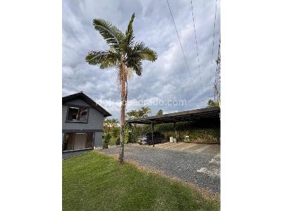 Casa de 5 alcobas en venta en Pueblito Cafetero Pereira, Pereira, 2000 m² · foto 2 de 20