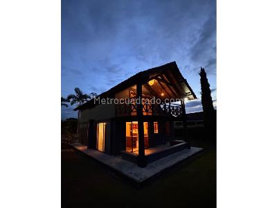 Casa de 5 alcobas en venta en Pueblito Cafetero Pereira, Pereira, 2000 m² · foto 3 de 20