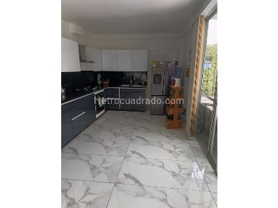 Casa de 3 alcobas en venta en Avenida Sur, Pereira, 350 m² · foto 10 de 17