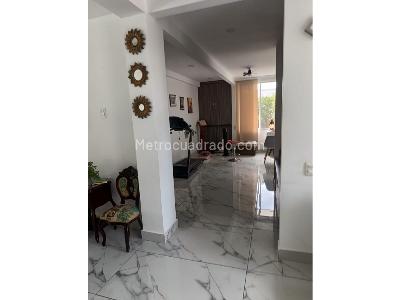 Casa de 3 alcobas en venta en Avenida Sur, Pereira, 350 m² · foto 13 de 17
