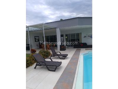 Casa de 3 alcobas en venta en Avenida Sur, Pereira, 350 m² · foto 4 de 17