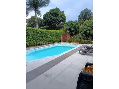 Casa de 3 alcobas en venta en Avenida Sur, Pereira, 350 m² · foto 5 de 17
