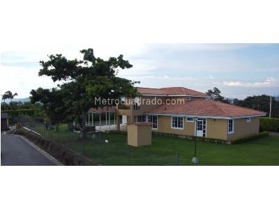 Casa de 5 alcobas en venta en Via Armenia Pereira, Pereira · foto 13 de 13