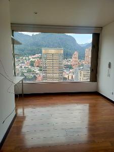 Apartamento en venta en Centro Internacional Bavaria, Bogotá · foto 6 de 15