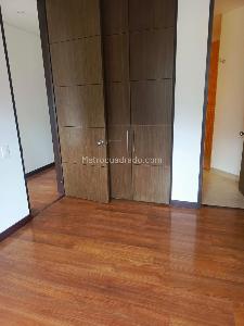 Apartamento en venta en Centro Internacional Bavaria, Bogotá · foto 7 de 15