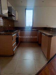 Apartamento en venta en Centro Internacional Bavaria, Bogotá · foto 10 de 15