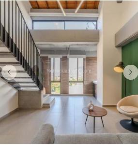 Apartamento de 1 alcoba en venta en Laureles La Castellana, Medellín, 81 m² · foto 6 de 8