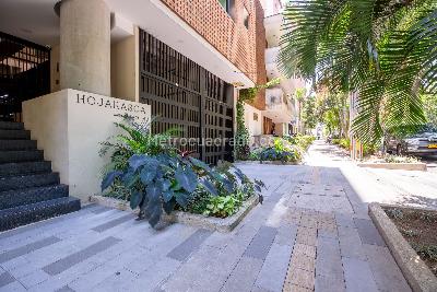 Apartamento de 1 alcoba en venta en Laureles, Medellín, 38 m² · foto 18 de 19