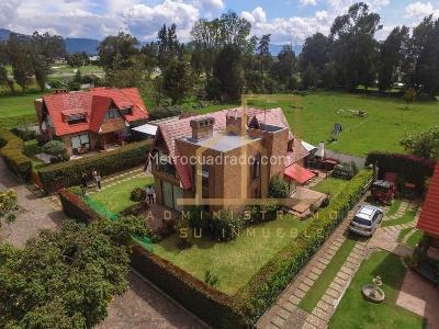 Casa de 4 alcobas en venta en Guaymaral San Simon, Bogotá, 310 m² · foto 2 de 20