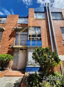 Casa en venta en Quintas De Aranjuez, Bogotá · foto 2 de 17