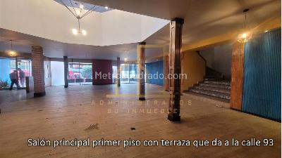 Casa de 5 alcobas en venta en Chico Reservado, Bogotá, 1400 m² · foto 2 de 16
