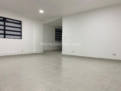Casa de 5 alcobas en venta en Mandalay, Bogotá, 207 m² · foto 19 de 20
