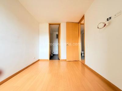 Apartamento en arriendo en Hayuelos, Bogotá · foto 13 de 18