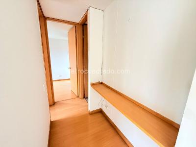 Apartamento en arriendo en Hayuelos, Bogotá · foto 9 de 18