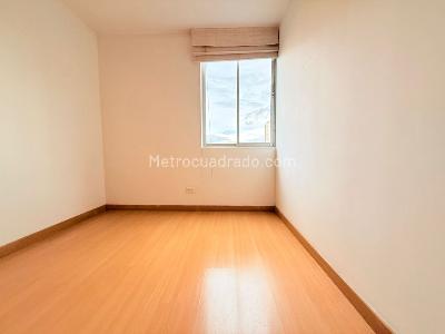 Apartamento de 2 alcobas en venta en Hayuelos, Bogotá, 47 m² · foto 10 de 19