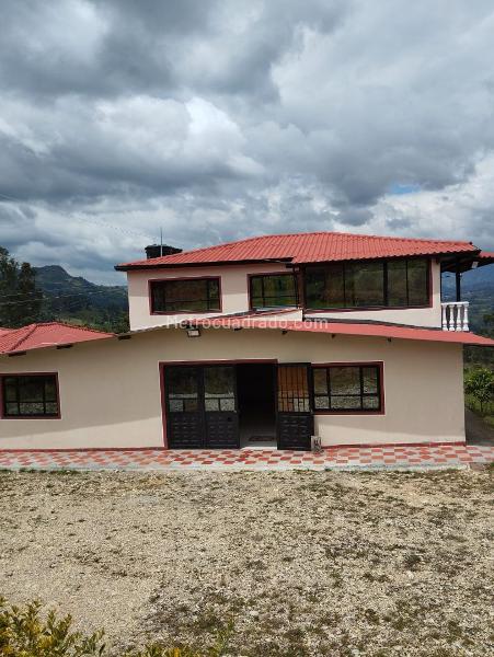 Casa – Jenesano - Más