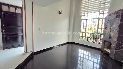 Casa de 3 alcobas en venta en Siete Trojes, Funza, 148 m² · foto 3 de 20