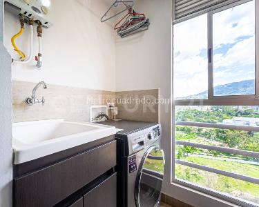 Apartamento de 2 alcobas en arriendo en Suramerica, Itagüí, 63 m² · foto 4 de 18