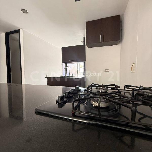 Apartamento Amplio de 2 Alcobas en Laureles con Balcón - 6