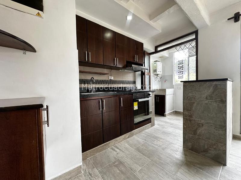 Piso – Sabaneta, Las Lomitas - Vista 3