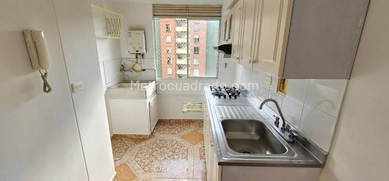 Piso – Medellín, Loma de Los Bernal, Belén - Más